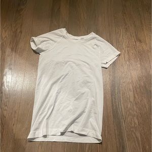 Lululemon size 4 white